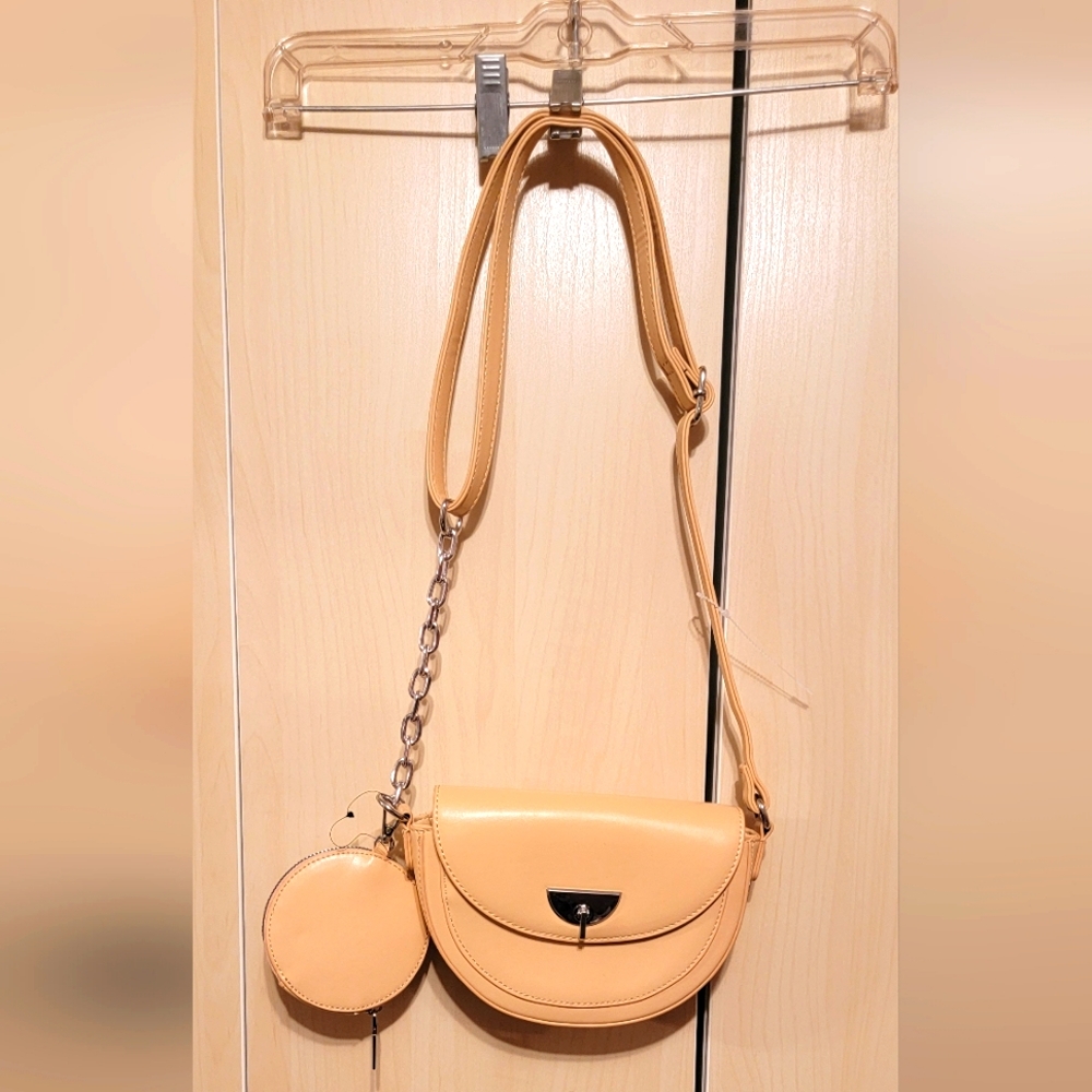 Crossbody bag